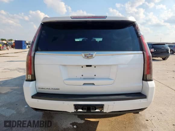 2017 Cadillac Escalade Premium Luxury z VIN 1GYS4CKJ9HR356744, wystawiony jako Copart lot #70112885 z przebiegiem 121 991 mil mil oraz Czysty tytuł • Clean title. Historia ofert i sprzedaży dostępna na DreamBid. Obrazek 6.