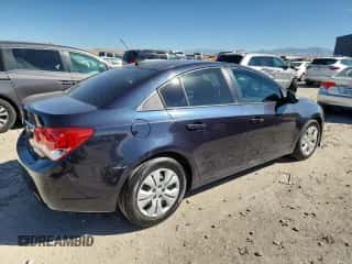 2016 Chevrolet Cruze LS z VIN 1G1PC5SGXG7152651, wystawiony jako Copart lot #71321325 z przebiegiem 71 430 mil mil oraz Czysty tytuł • Clean title. Historia ofert i sprzedaży dostępna na DreamBid. Obrazek 3.