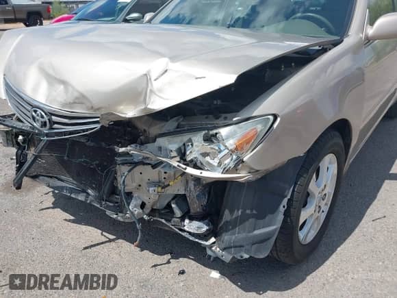 2006 Toyota Camry STD с VIN 4T1BE30KX6U658158, выставлен на аукционе IAAI как лот 42394262 с пробегом 102 830 миль миль и . История ставок и продаж доступна на DreamBid. Изображение 18.