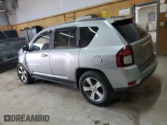 2016 Jeep Compass Latitude with VIN 1C4NJDEB6GD764376, listed as a Copart auction lot 81422705 with 89,055 mi miles and Clean title. Bid and sale history available at DreamBid. Image 2.