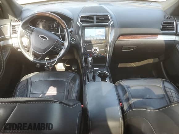 2017 Ford Explorer Platinum с VIN 1FM5K8HTXHGD50635, выставлен на аукционе Copart как лот 80324485 с пробегом 72 551 миль миль и Списание • Salvage title. История ставок и продаж доступна на DreamBid. Изображение 8.