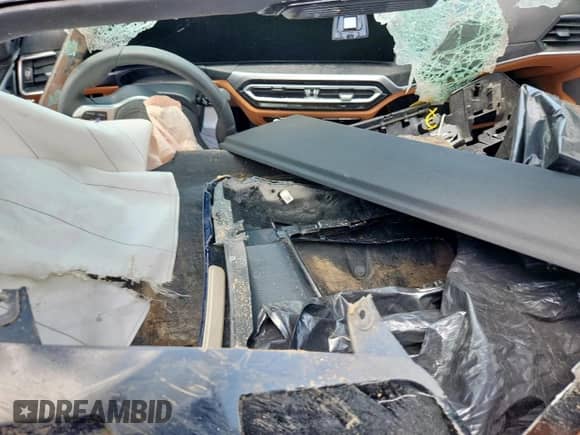 2024 BMW i4 M50 with VIN WBY33AW08RFS70460, listed as a Copart auction lot 61729465 with Not provided miles and Non repairable. Bid and sale history available at DreamBid. Image 8.