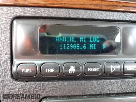 2002 Cadillac Escalade with VIN 1GYEC63T22R118209, listed as a Copart auction lot 82162975 with 112,908 mi miles and Salvage title. Bid and sale history available at DreamBid. Image 9.