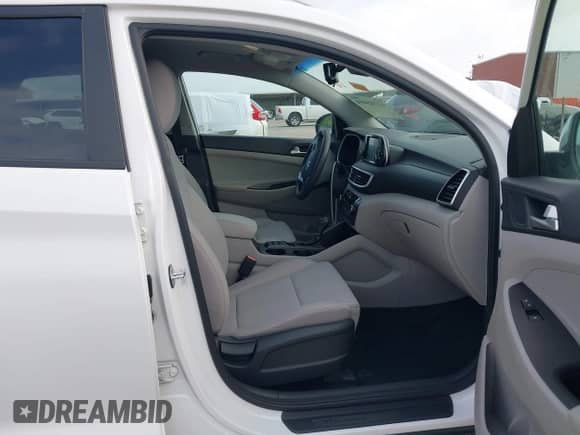 2019 Hyundai Tucson SEL с VIN KM8J33AL4KU033810, выставлен на аукционе IAAI как лот 42745494 с пробегом 115 062 миль миль и . История ставок и продаж доступна на DreamBid. Изображение 5.