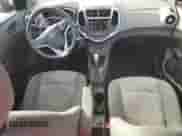 2019 Chevrolet Sonic LS с VIN 1G1JB5SB8K4132485, выставлен на аукционе Copart как лот 77140544 с пробегом 132 770 миль миль и На запчасти • Non repairable. История ставок и продаж доступна на DreamBid. Изображение 8.