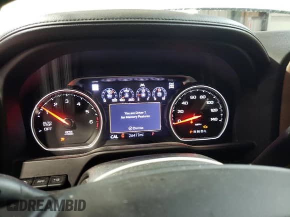 2020 Chevrolet Silverado 1500 High Country z VIN 1GCUYHED6LZ102813, wystawiony jako Copart lot #84891464 z przebiegiem 26 477 mil mil oraz Szkoda całkowita • Salvage title. Historia ofert i sprzedaży dostępna na DreamBid. Obrazek 9.