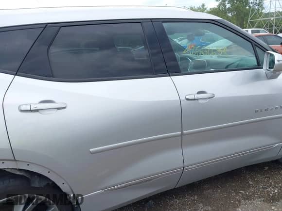 2019 Chevrolet Blazer Premier with VIN 3GNKBKRS0KS607506, listed as a IAAI auction lot 42562658 with 70,332 mi miles and . Bid and sale history available at DreamBid. Image 13.