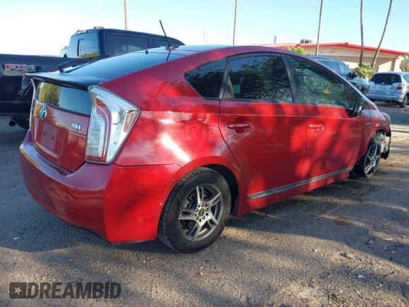 2013 Toyota Prius Two z VIN JTDKN3DU3D1666567, wystawiony jako IAAI lot #43462214 z przebiegiem 134 609 mil mil oraz . Historia ofert i sprzedaży dostępna na DreamBid. Obrazek 4.