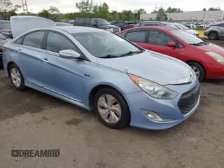 2013 Hyundai Sonata z VIN KMHEC4A43DA078869, wystawiony jako IAAI lot #42882590 z przebiegiem 122 130 mil mil oraz . Historia ofert i sprzedaży dostępna na DreamBid. Obrazek 1.