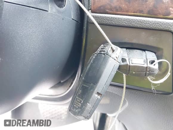 2008 BMW 3 Series 328xi z VIN WBAVC73558KP36846, wystawiony jako IAAI lot #42074983 z przebiegiem 158 499 mil mil oraz . Historia ofert i sprzedaży dostępna na DreamBid. Obrazek 11.