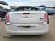 2013 Chrysler 300 C with VIN 2C3CCAET4DH551552, listed as a Copart auction lot 68446795 with 162,559 mi miles and Clean title. Bid and sale history available at DreamBid. Image 6.
