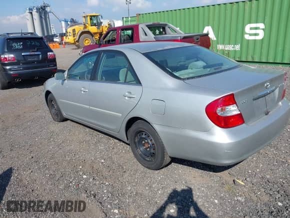 2004 Toyota Camry LE with VIN 4T1BE32KX4U324898, listed as a IAAI auction lot 43190363 with 85,735 mi miles and . Bid and sale history available at DreamBid. Image 3.