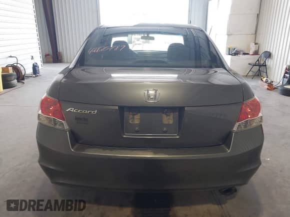 2010 Honda Accord EX z VIN 1HGCP2F76AA000655, wystawiony jako IAAI lot #42825789 z przebiegiem 186 176 mil mil oraz . Historia ofert i sprzedaży dostępna na DreamBid. Obrazek 16.