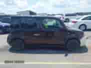 2010 Nissan Cube SL с VIN JN8AZ2KR7AT166389, выставлен на аукционе IAAI как лот 42622293 с пробегом 161 117 миль миль и . История ставок и продаж доступна на DreamBid. Изображение 13.