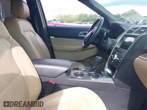 2017 Ford Explorer Limited z VIN 1FM5K7F82HGC02651, wystawiony jako IAAI lot #42257873 z przebiegiem 112 111 mil mil oraz . Historia ofert i sprzedaży dostępna na DreamBid. Obrazek 5.