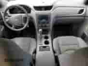 2015 Chevrolet Traverse LS z VIN 1GNKRFED4FJ119211, wystawiony jako Copart lot #69085185 z przebiegiem 179 650 mil mil oraz Szkoda całkowita • Salvage title. Historia ofert i sprzedaży dostępna na DreamBid. Obrazek 8.