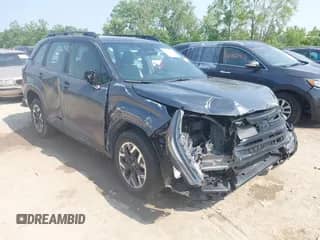 2025 Subaru Forester z VIN JF2SLDAC6SH413255, wystawiony jako IAAI lot #42456317 z przebiegiem 1 751 mil mil oraz . Historia ofert i sprzedaży dostępna na DreamBid. Obrazek 1.