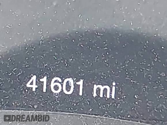 2019 Jeep Grand Cherokee High Altitude z VIN 1C4RJFCG2KC591143, wystawiony jako IAAI lot #42274186 z przebiegiem 41 601 mil mil oraz . Historia ofert i sprzedaży dostępna na DreamBid. Obrazek 16.