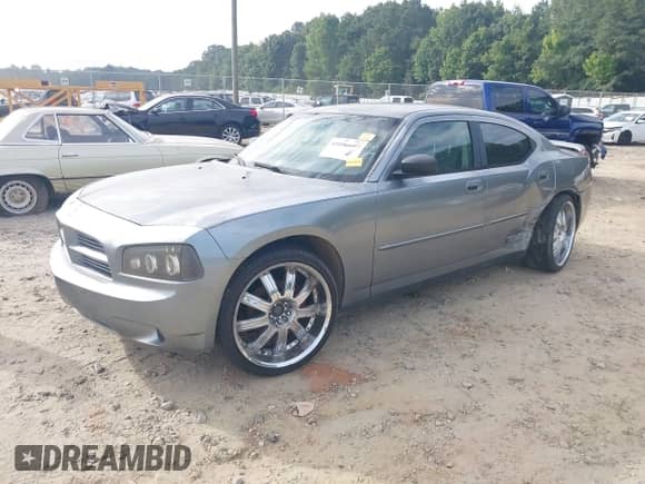 2007 Dodge Charger with VIN 2B3KA43GX7H816727, listed as a IAAI auction lot 43106697 with 183,894 mi miles and . Bid and sale history available at DreamBid. Image 17.