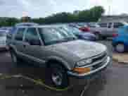 1998 Chevrolet Blazer LS with VIN 1GNCS13WXW2292015, listed as a IAAI auction lot 42792035 with 245,572 mi miles and . Bid and sale history available at DreamBid. Image 1.