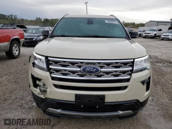 2018 Ford Explorer XLT с VIN 1FM5K8D80JGB81474, выставлен на аукционе Copart как лот 84808915 с пробегом 40 677 миль миль и Списание • Salvage title. История ставок и продаж доступна на DreamBid. Изображение 5.