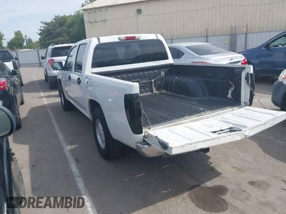 2005 Chevrolet Colorado 1SC LS Z85 z VIN 1GCCS136258113504, wystawiony jako IAAI lot #42160678 z przebiegiem 377 555 mil mil oraz . Historia ofert i sprzedaży dostępna na DreamBid. Obrazek 3.