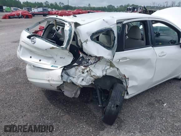 2015 Nissan Note S с VIN 3N1CE2CP2FL372134, выставлен на аукционе IAAI как лот 39979442 с пробегом 99 220 миль миль и . История ставок и продаж доступна на DreamBid. Изображение 6.