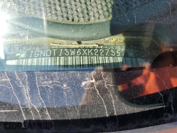 1999 Chevrolet Blazer LS with VIN 1GNDT13W6XK227357, listed as a Copart auction lot 46644235 with 228,532 mi miles and Salvage title. Bid and sale history available at DreamBid. Image 13.