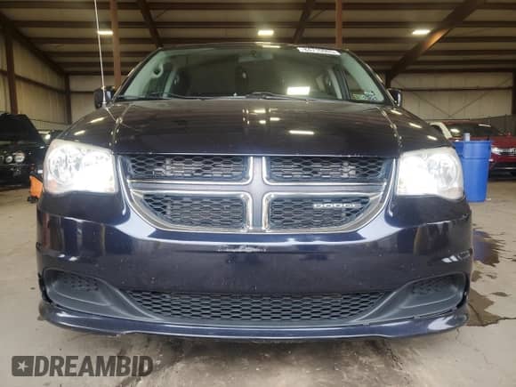 2011 Dodge Grand Caravan Mainstreet with VIN 2D4RN3DGXBR611800, listed as a Copart auction lot 84710005 with 190,362 mi miles and Salvage title. Bid and sale history available at DreamBid. Image 5.