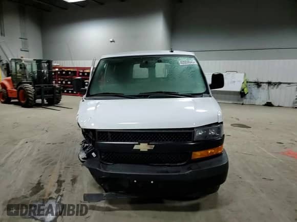 2018 Chevrolet Express Cargo with VIN 1GCWGAFP5J1242813, listed as a Copart auction lot 42059045 with 98,879 mi miles and Salvage title. Bid and sale history available at DreamBid. Image 12.
