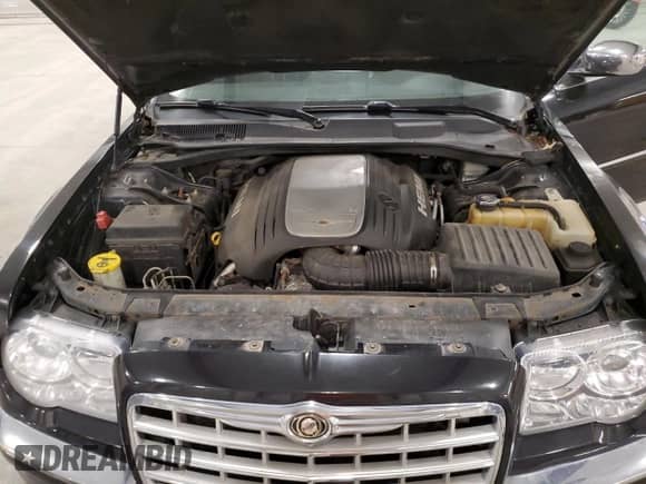 2008 Chrysler 300 C с VIN 2C3LK63H18H270636, выставлен на аукционе Copart как лот 65391535 с пробегом 165 785 миль миль и Списание • Salvage title. История ставок и продаж доступна на DreamBid. Изображение 11.