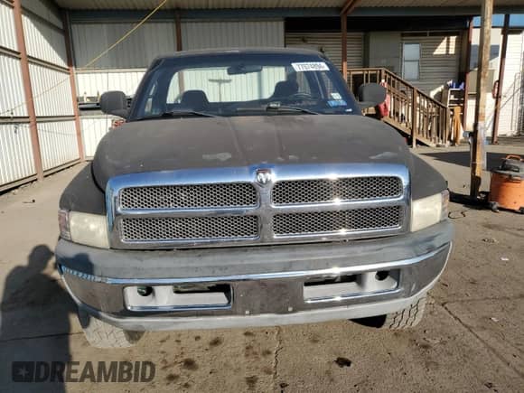 2001 Dodge 2500 с VIN 3B7KF26Z01M515815, выставлен на аукционе Copart как лот 77074894 с пробегом 148 782 миль миль и Списание • Salvage title. История ставок и продаж доступна на DreamBid. Изображение 5.