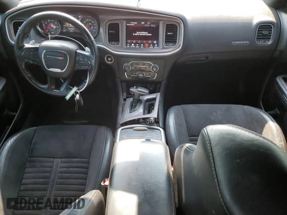 2019 Dodge Charger Scat Pack с VIN 2C3CDXGJ9KH646469, выставлен на аукционе Copart как лот 80885975 с пробегом 98 507 миль миль и Чистый • Clean title. История ставок и продаж доступна на DreamBid. Изображение 8.