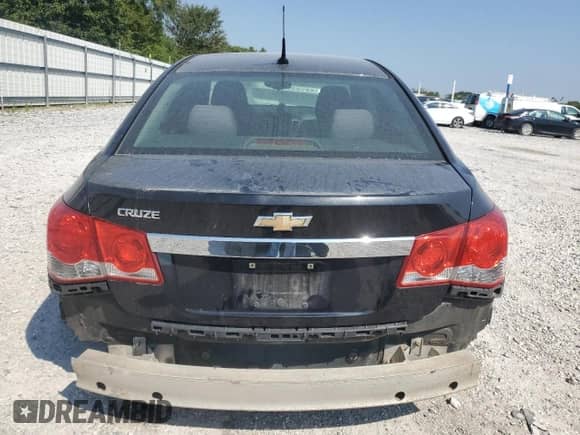 2013 Chevrolet Cruze LS z VIN 1G1PA5SH6D7198987, wystawiony jako Copart lot #80835865 z przebiegiem 205 024 mil mil oraz Czysty tytuł • Clean title. Historia ofert i sprzedaży dostępna na DreamBid. Obrazek 6.