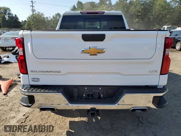 2024 Chevrolet Silverado 1500 LTZ with VIN 2GCUDGEDXR1194600, listed as a Copart auction lot 71164625 with 29,487 mi miles and Salvage title. Bid and sale history available at DreamBid. Image 6.