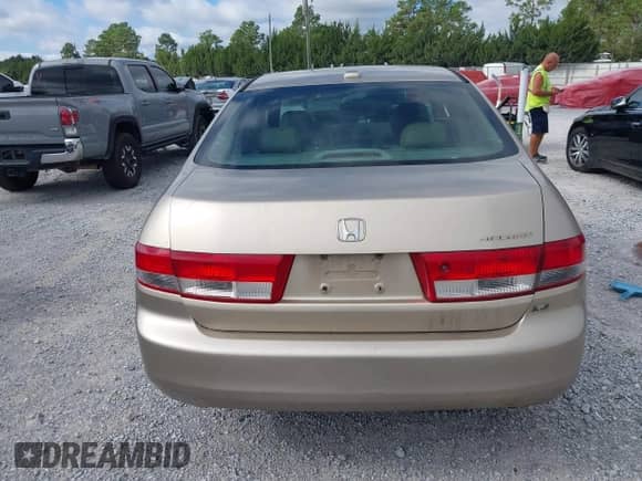 2004 Honda Accord EX with VIN 1HGCM66564A004868, listed as a IAAI auction lot 43322553 with Not provided miles and . Bid and sale history available at DreamBid. Image 17.