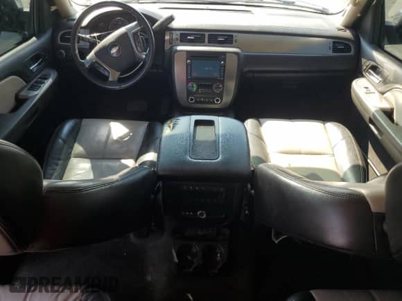 2007 Chevrolet Tahoe LT z VIN 1GNFK13077R388928, wystawiony jako Copart lot #71288255 z przebiegiem 325 049 mil mil oraz Szkoda całkowita • Salvage title. Historia ofert i sprzedaży dostępna na DreamBid. Obrazek 8.