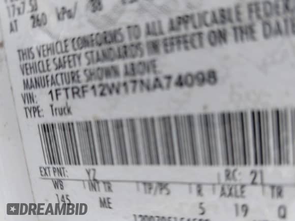 2007 Ford F-150 XL с VIN 1FTRF12W17NA74098, выставлен на аукционе IAAI как лот 42462695 с пробегом 384 331 миль миль и . История ставок и продаж доступна на DreamBid. Изображение 9.