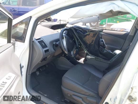 2013 Toyota Prius Two with VIN JTDZN3EU7D3231147, listed as a IAAI auction lot 42936014 with 170,945 mi miles and . Bid and sale history available at DreamBid. Image 5.