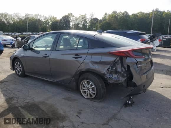 2020 Toyota Prius LE с VIN JTDKARFP2L3122926, выставлен на аукционе Copart как лот 81860495 с пробегом 170 596 миль миль и Списание • Salvage title. История ставок и продаж доступна на DreamBid. Изображение 2.