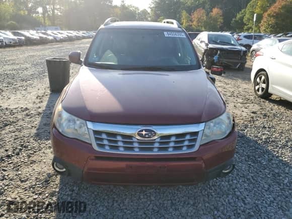 2011 Subaru Forester X Limited z VIN JF2SHAEC5BH759307, wystawiony jako Copart lot #84556395 z przebiegiem 124 098 mil mil oraz Czysty tytuł • Clean title. Historia ofert i sprzedaży dostępna na DreamBid. Obrazek 5.