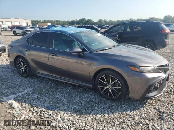 2023 Toyota Camry Hybrid SE with VIN 4T1S31AK4PU051960, listed as a Copart auction lot 68716175 with 35,828 mi miles and Salvage title. Bid and sale history available at DreamBid. Image 4.