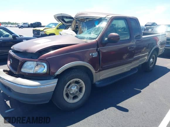 2001 Ford F-150 XL z VIN 1FTRX17L21NA41582, wystawiony jako IAAI lot #42901551 z przebiegiem Nie podano mil oraz . Historia ofert i sprzedaży dostępna na DreamBid. Obrazek 2.