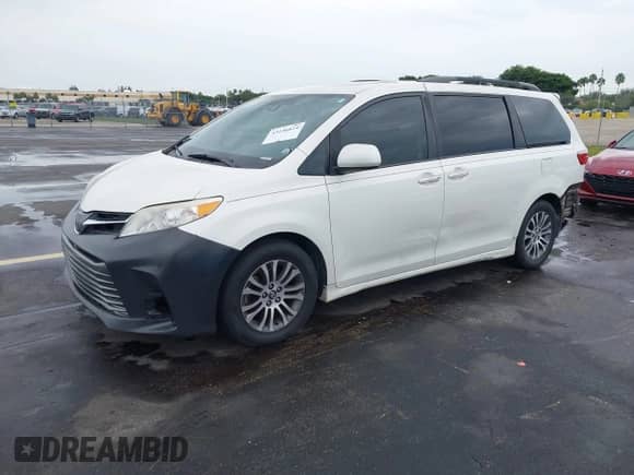 2018 Toyota Sienna XLE Auto Access Seat with VIN 5TDYZ3DC3JS965061, listed as a IAAI auction lot 43236824 with 298,304 mi miles and . Bid and sale history available at DreamBid. Image 18.