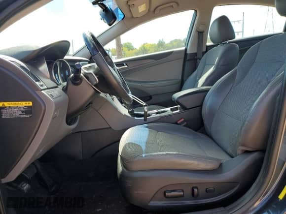 2012 Hyundai Sonata SE с VIN 5NPEC4AC1CH408687, выставлен на аукционе Copart как лот 85374515 с пробегом 214 027 миль миль и Чистый • Clean title. История ставок и продаж доступна на DreamBid. Изображение 7.