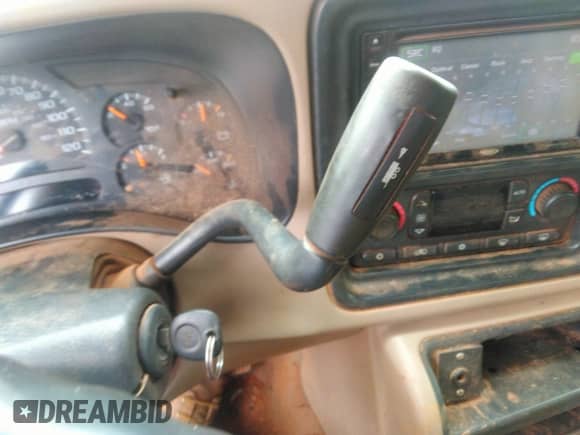 2005 GMC Sierra 1500 SLE with VIN 1GTEK19ZX5Z310277, listed as a IAAI auction lot 42948424 with 293,724 mi miles and . Bid and sale history available at DreamBid. Image 6.