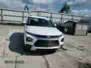 2022 Chevrolet TrailBlazer LT z VIN KL79MPSL8NB089384, wystawiony jako Copart lot #57092905 z przebiegiem 49 961 mil mil oraz Nie do naprawy • Non repairable. Historia ofert i sprzedaży dostępna na DreamBid. Obrazek 14.