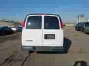 2020 Chevrolet Express Passenger LT z VIN 1GAZGPFG3L1177956, wystawiony jako IAAI lot #42084384 z przebiegiem 76 879 mil mil oraz . Historia ofert i sprzedaży dostępna na DreamBid. Obrazek 15.