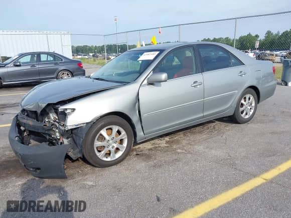 2005 Toyota Camry LE с VIN 4T1BF30K05U596653, выставлен на аукционе IAAI как лот 42482189 с пробегом 242 939 миль миль и . История ставок и продаж доступна на DreamBid. Изображение 18.