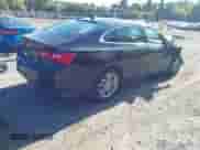 2018 Chevrolet Malibu LT z VIN 1G1ZD5ST7JF145740, wystawiony jako IAAI lot #43370388 z przebiegiem 94 051 mil mil oraz . Historia ofert i sprzedaży dostępna na DreamBid. Obrazek 4.